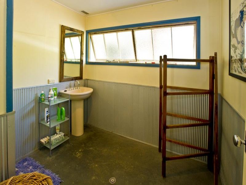 Real Estate in Valla Beach