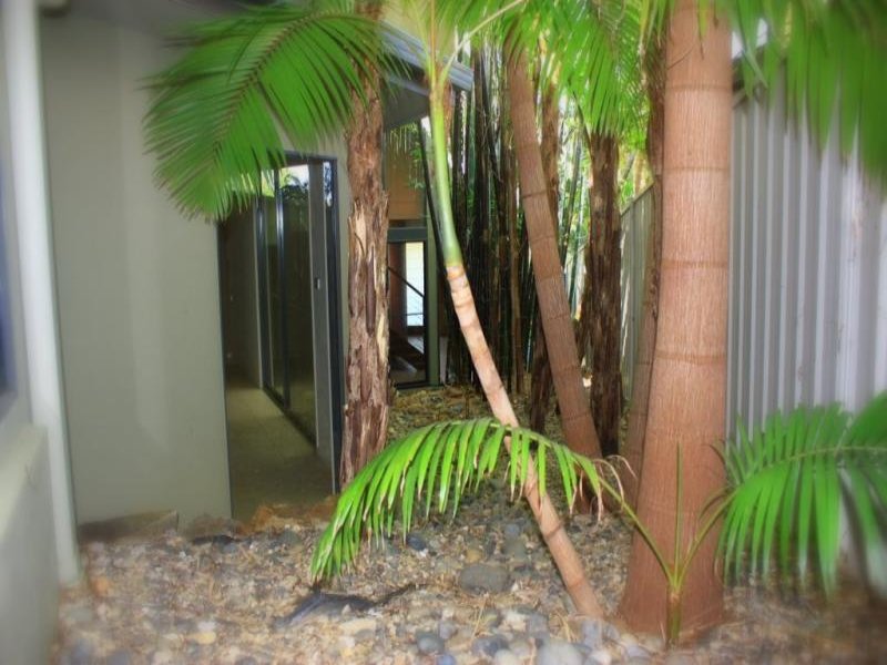 Real Estate in Valla Beach