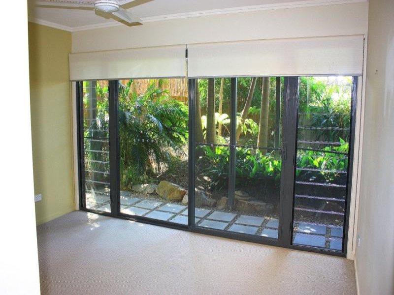 Real Estate in Valla Beach