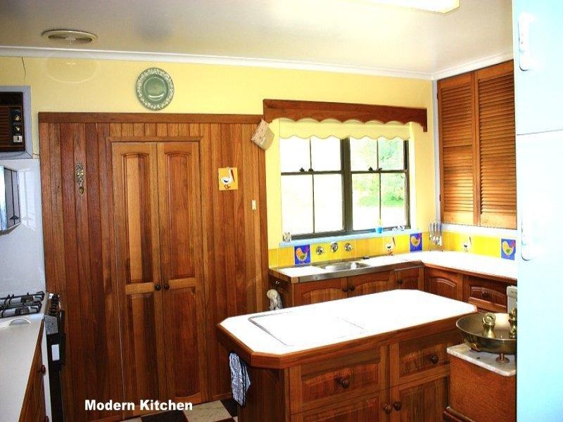 Real Estate in Valla