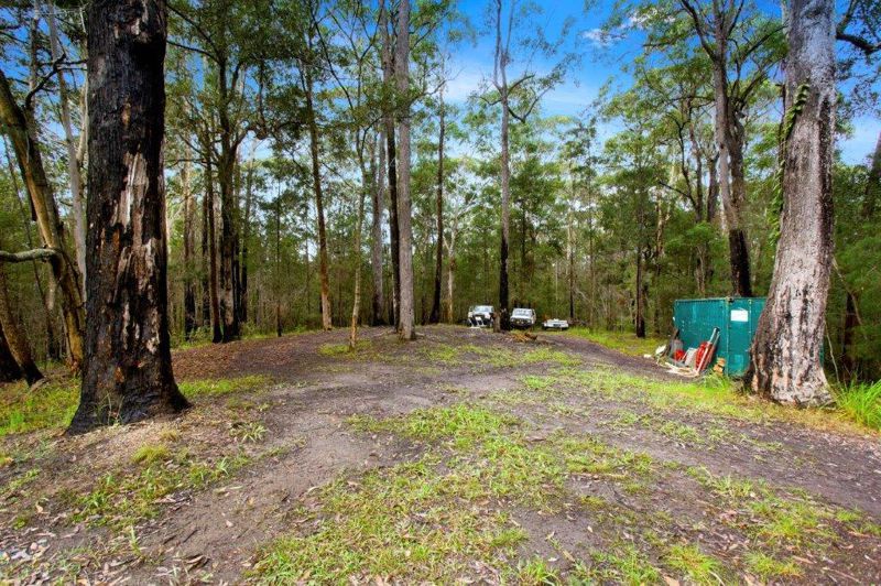 Real Estate in Valla