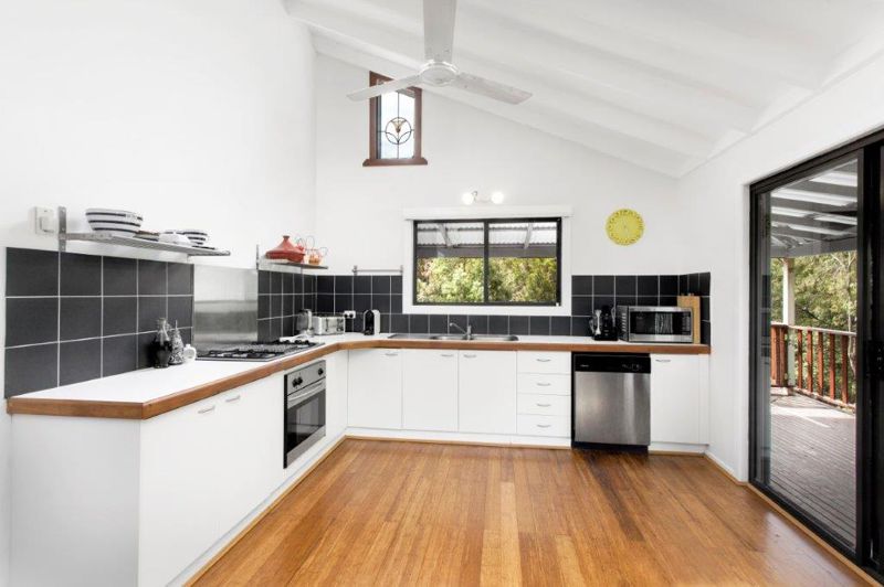 Real Estate in Valla