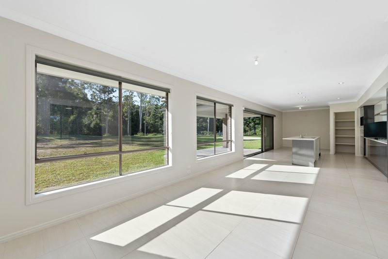 Real Estate in Valla