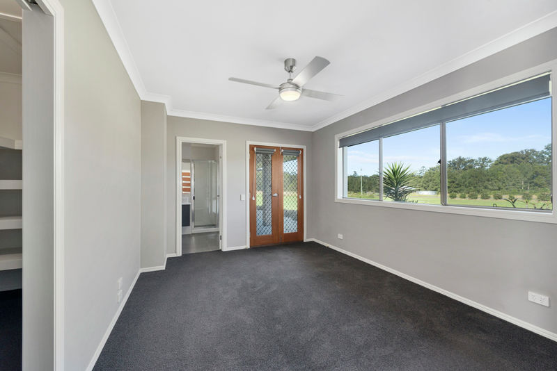 Real Estate in Valla