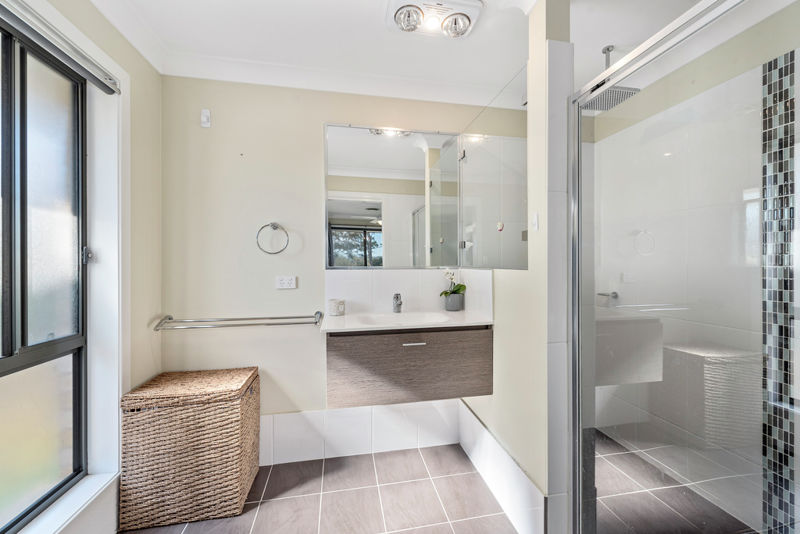 Real Estate in Valla Beach