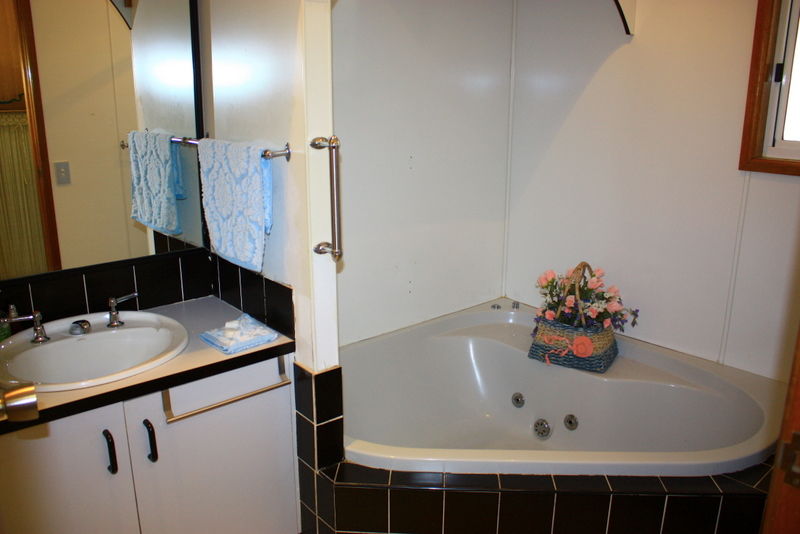 Real Estate in Valla Beach