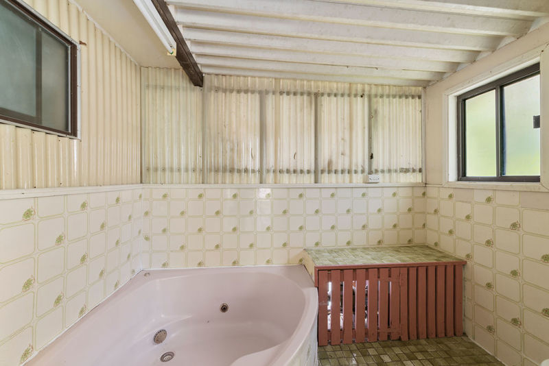 Real Estate in Valla Beach