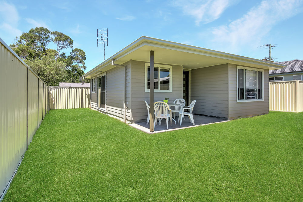 35 & 35A Brennon Road, Gorokan, NSW 2263