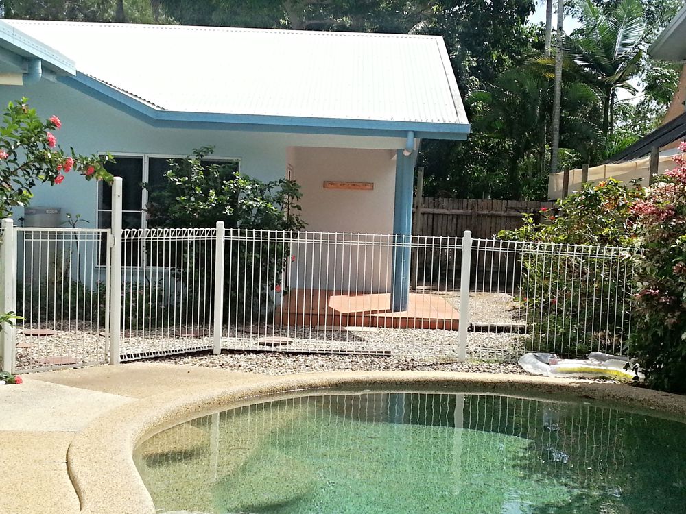 Shared swimming pool