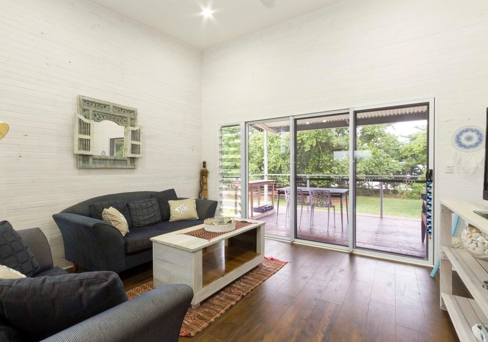 Lounge with access to the terrace