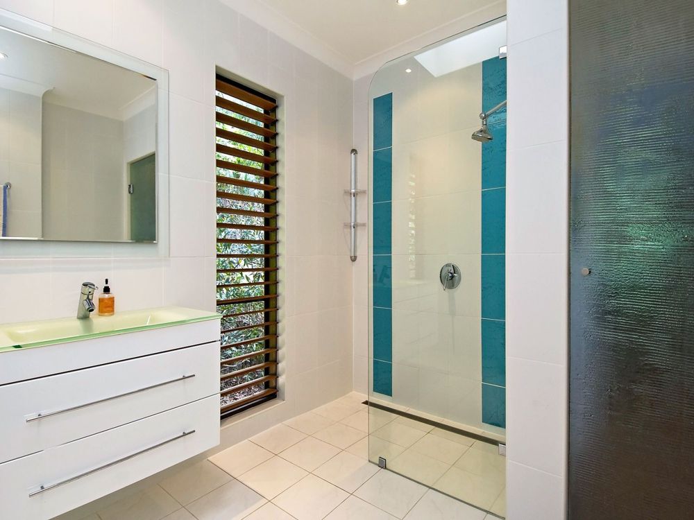 Stunning modern bathroom