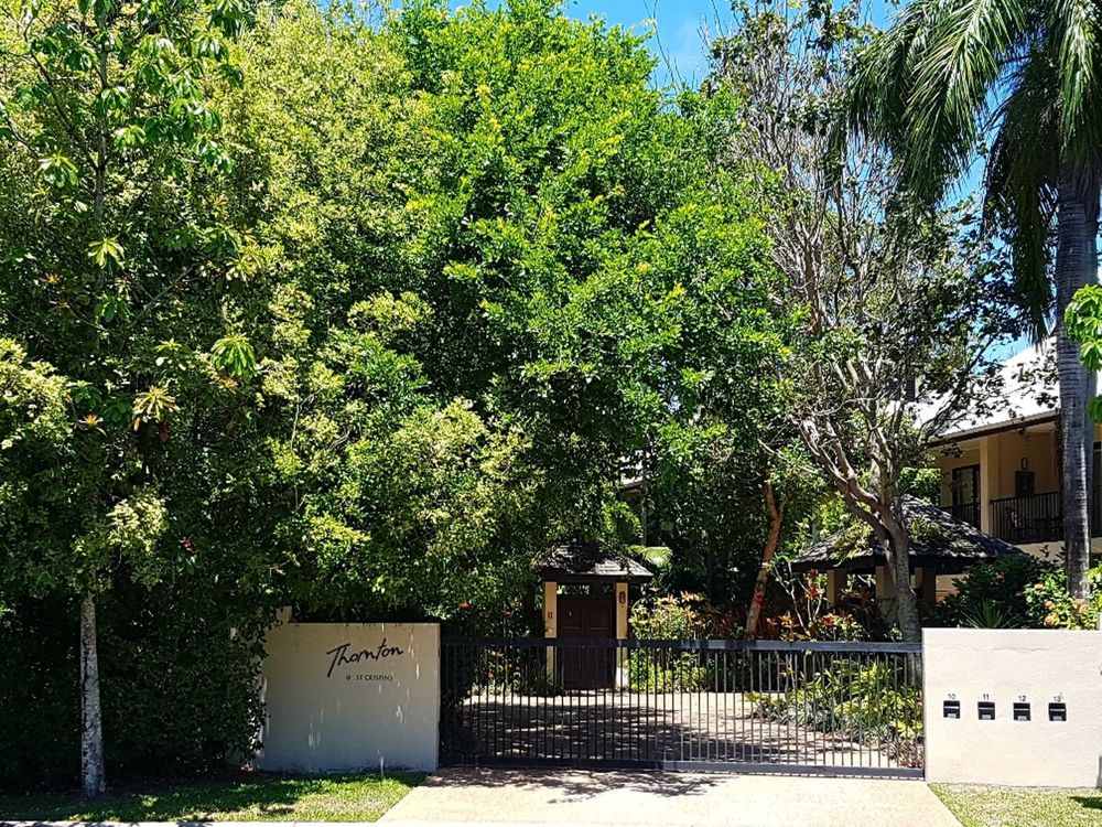 Quiet and secure residential Port Douglas property