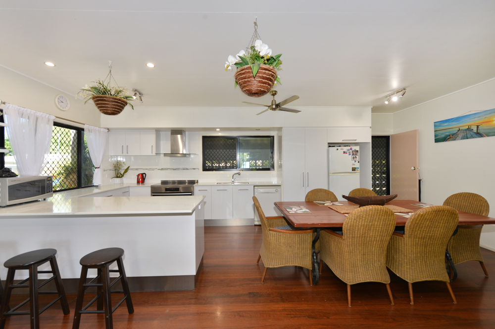 Open plan kitchen and dining