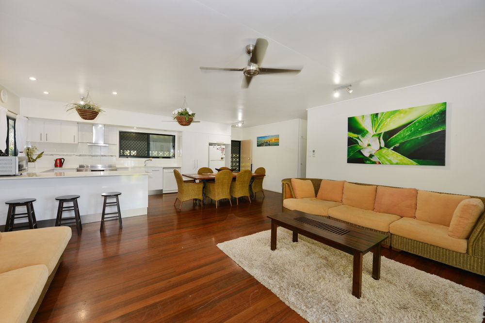 Spacious open plan lounge