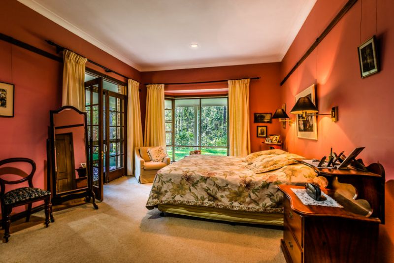 Real Estate in Valla