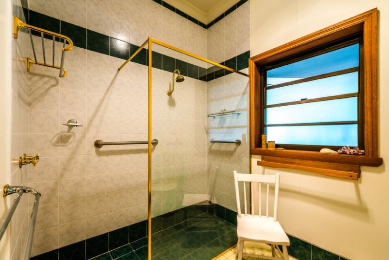 Real Estate in Valla