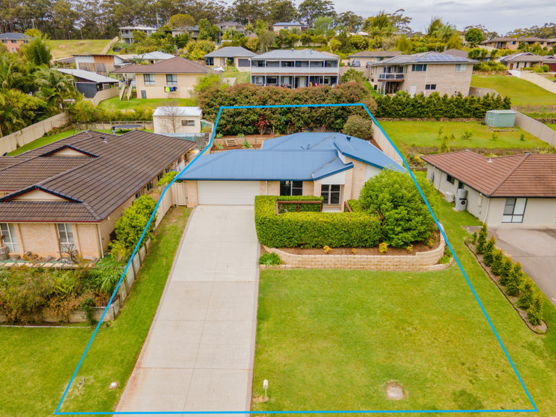 Property in Valla Beach - Sold for $915,000