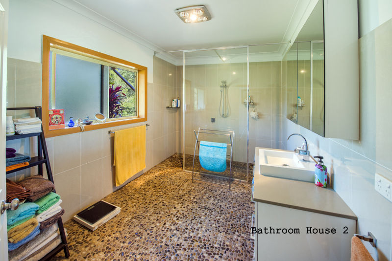 Real Estate in Valla