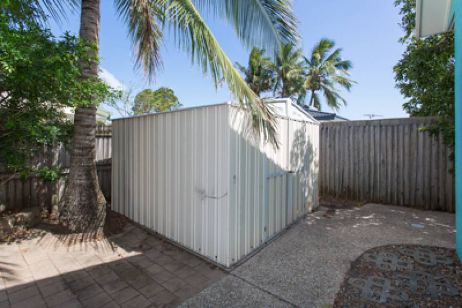 Real Estate in Slade Point