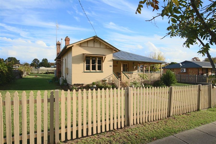 Tenterfield real estate Sold