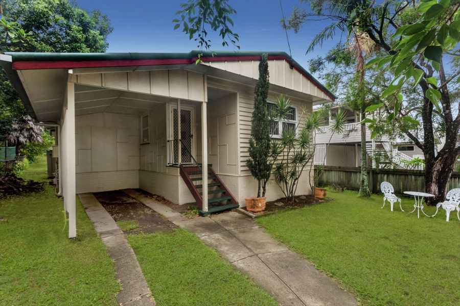 Property in Wooloowin - Sold for $655,000