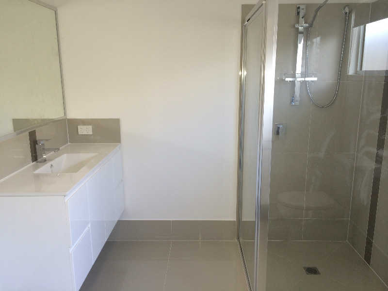 Real Estate in Caloundra West