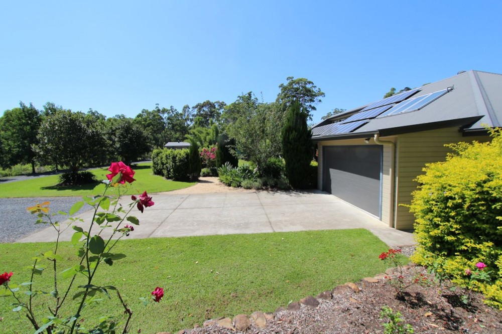 Real Estate in Dyers Crossing