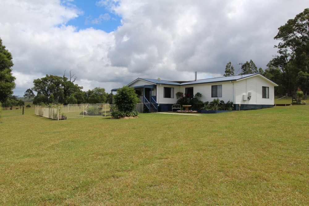 Real Estate in Dyers Crossing