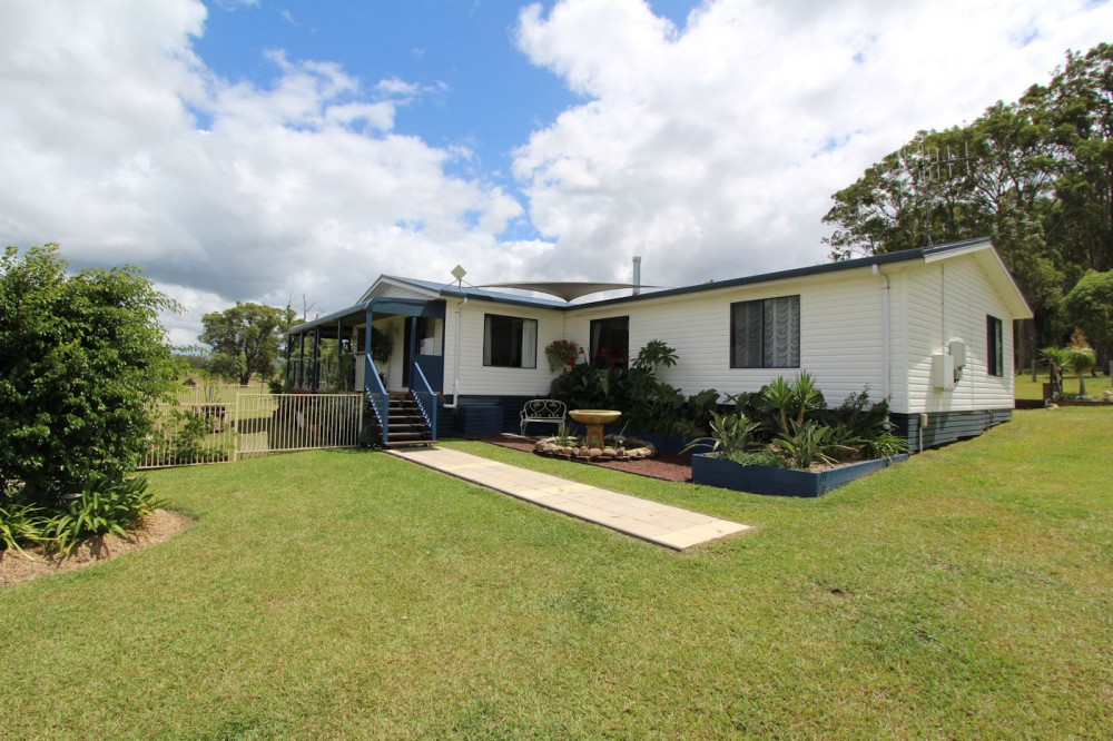 Real Estate in Dyers Crossing