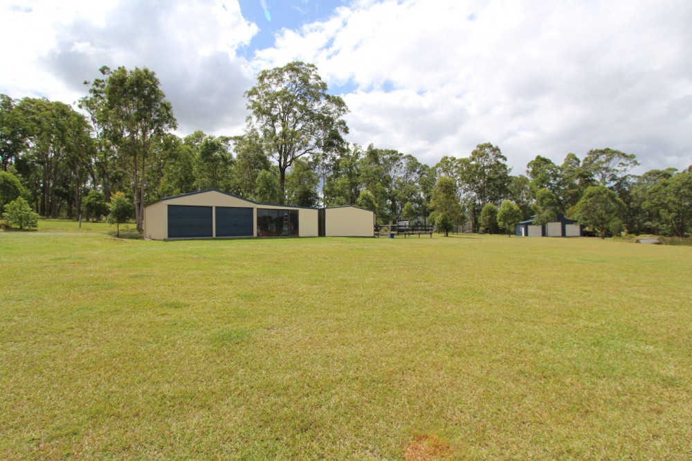 Real Estate in Dyers Crossing