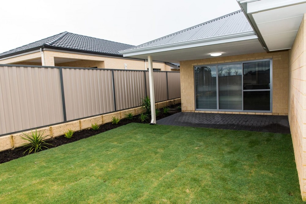 Aveley real estate Leased