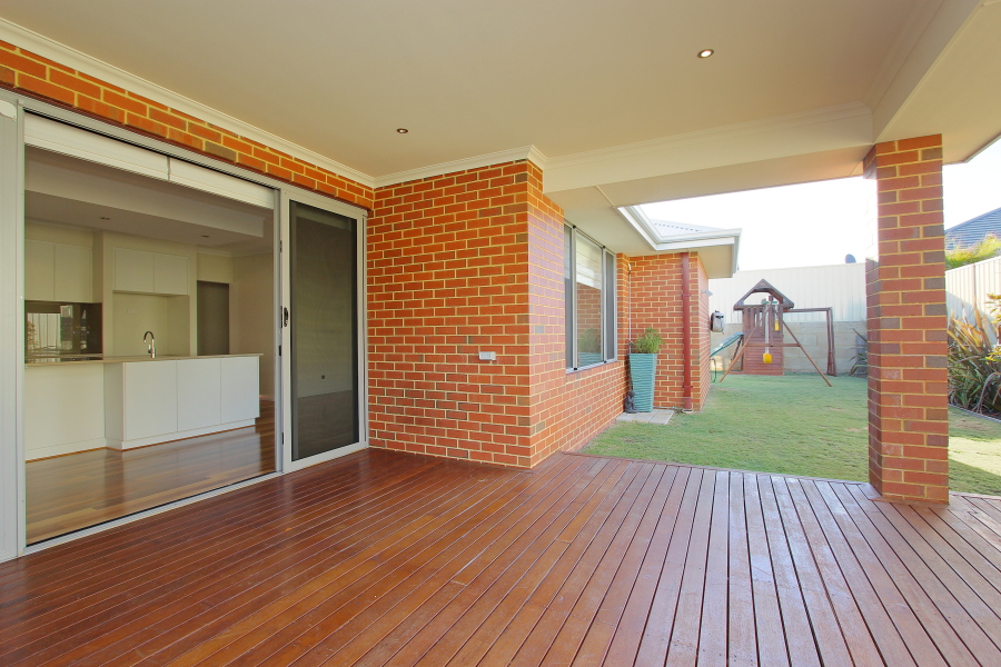 Real Estate in Madora Bay