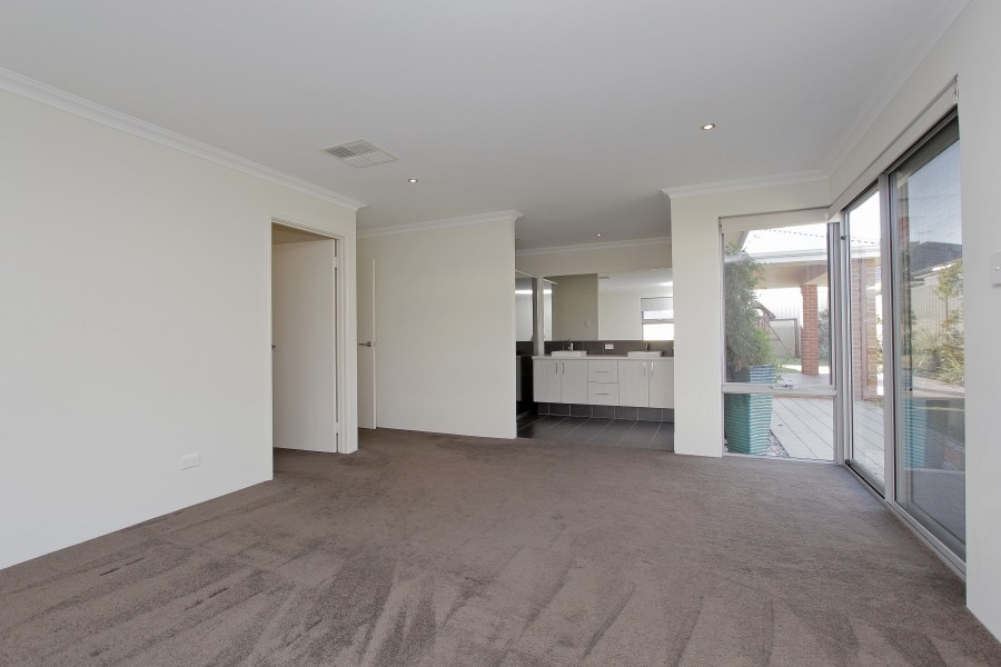 Real Estate in Madora Bay