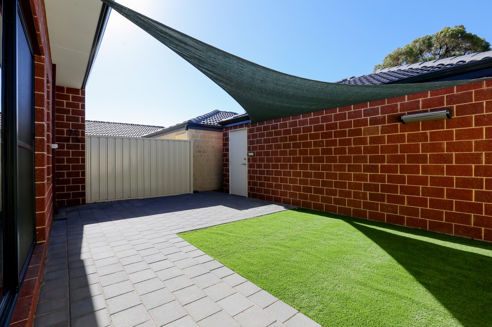 Real Estate in Lakelands