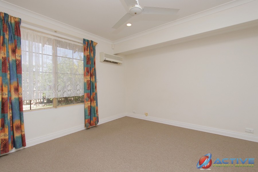 Real Estate in Greenfields