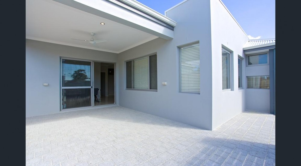 Real Estate in Bayswater