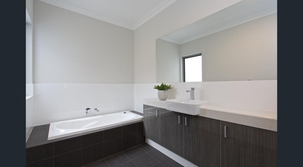 Real Estate in Bayswater