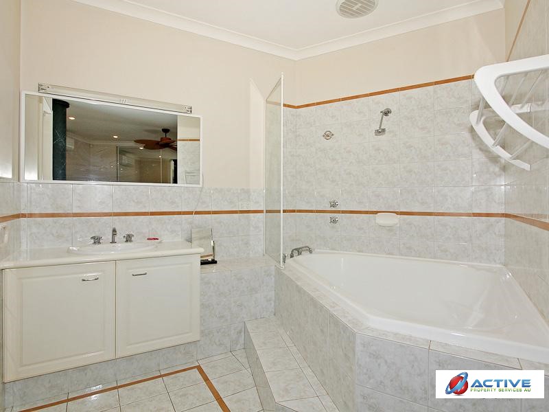 Real Estate in Marangaroo