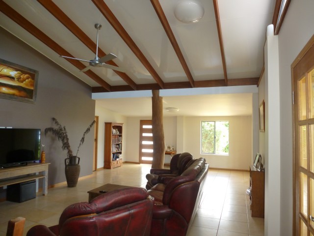 Real Estate in Moresby