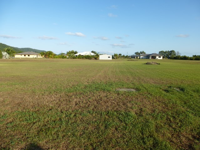 Open for inspection in Etty Bay