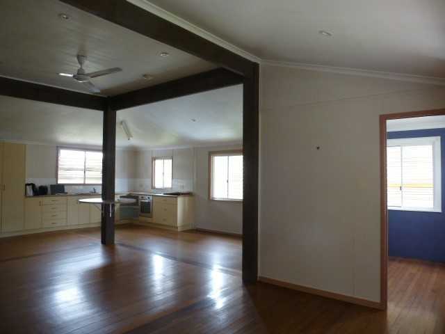 Innisfail real estate For Sale