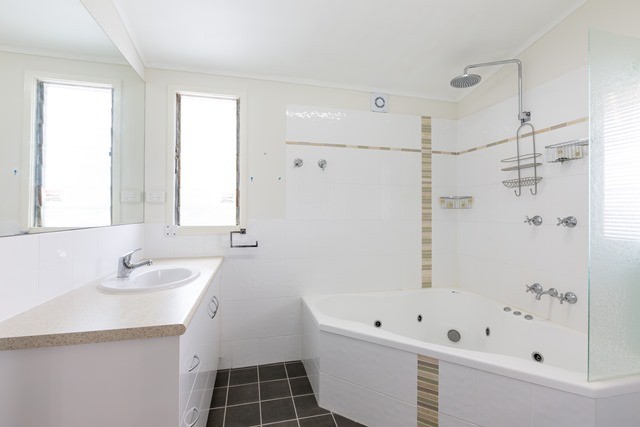 Innisfail real estate For Sale