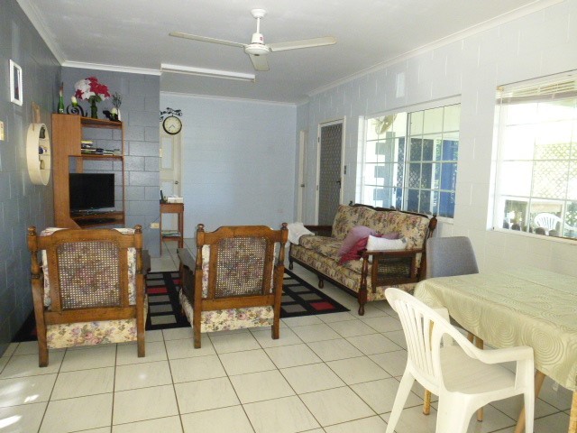 Real Estate in Cowley Beach