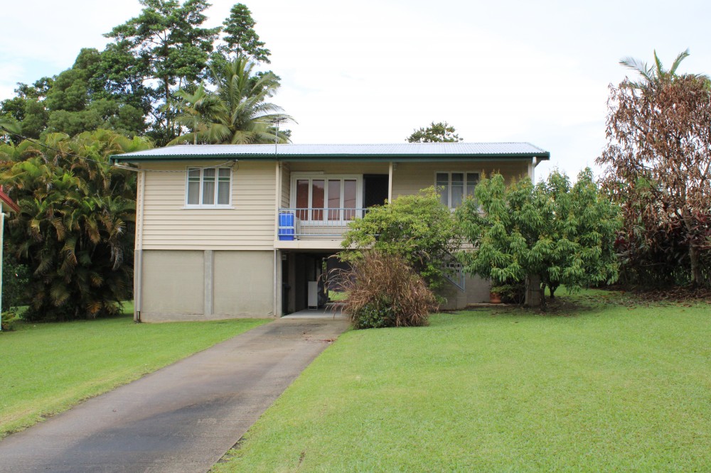 Property For Sale in Innisfail