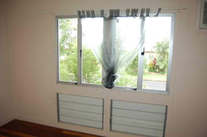 Real Estate in Innisfail Estate