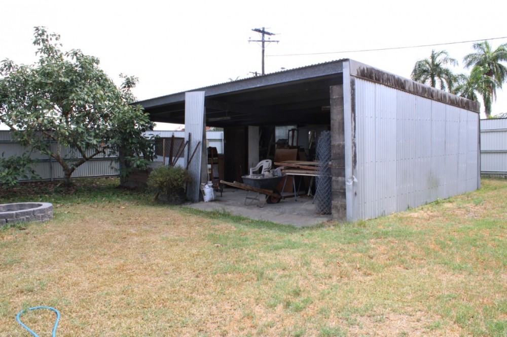 Real Estate in Mirriwinni