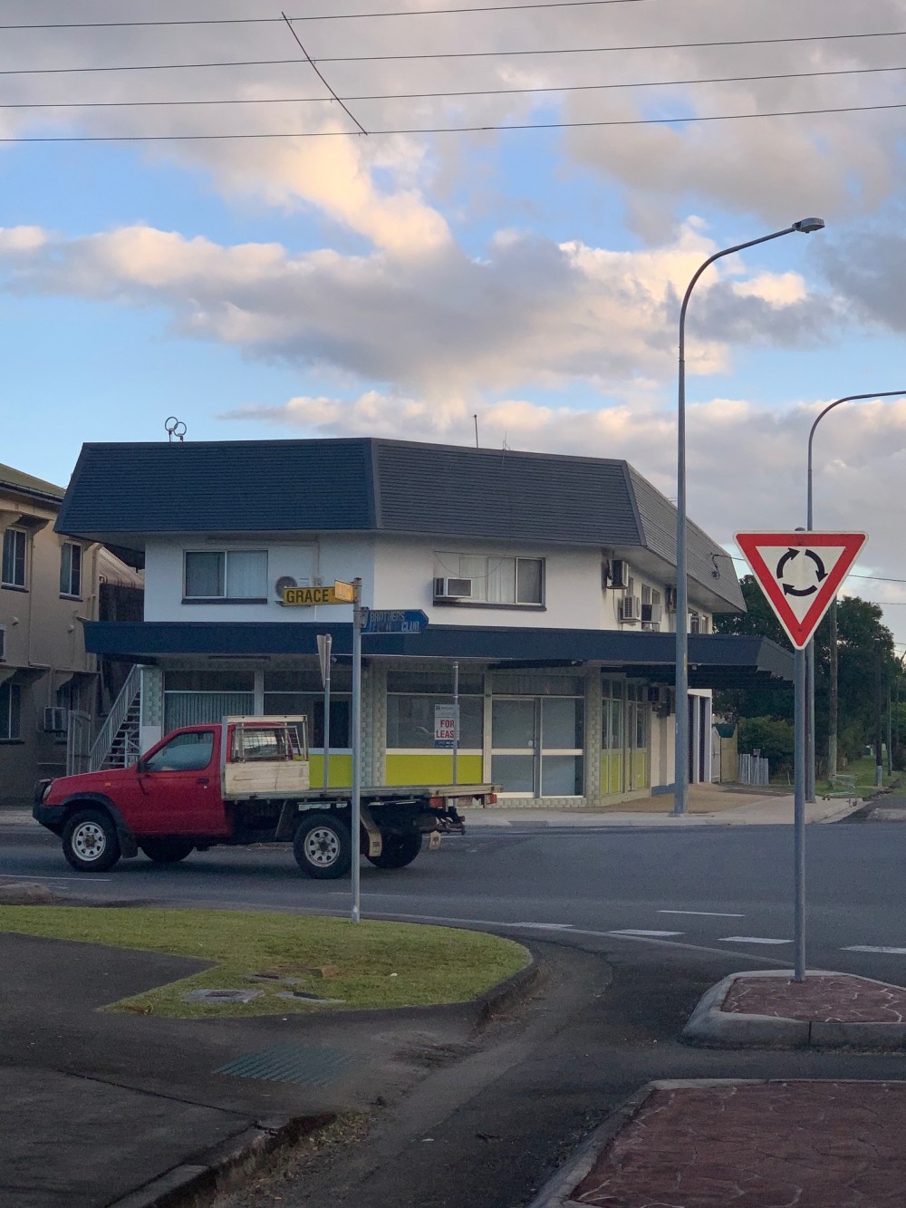 Babinda Real Estate > For Rent