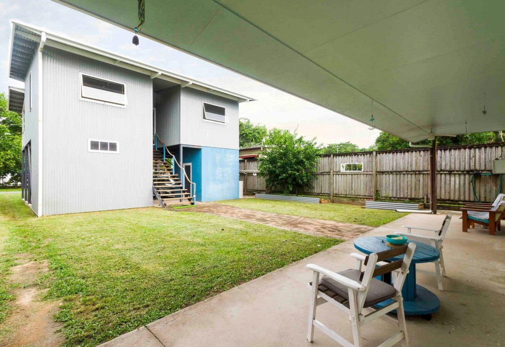 Looking from the second residence to the main buil