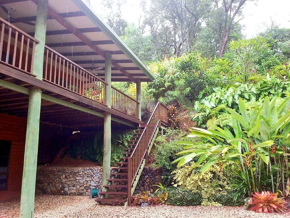 Polehome in the tropics