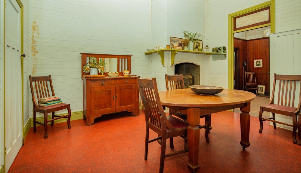 Tenterfield real estate Sold